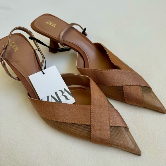 Zara Shoes - Zara Brown Kitten Heeled Shoes